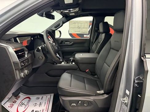 New 2026 GMC Yukon Denali image 9