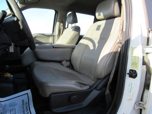 Used 2018 Ford F550 4x4 Crew Cab Super Duty image 27