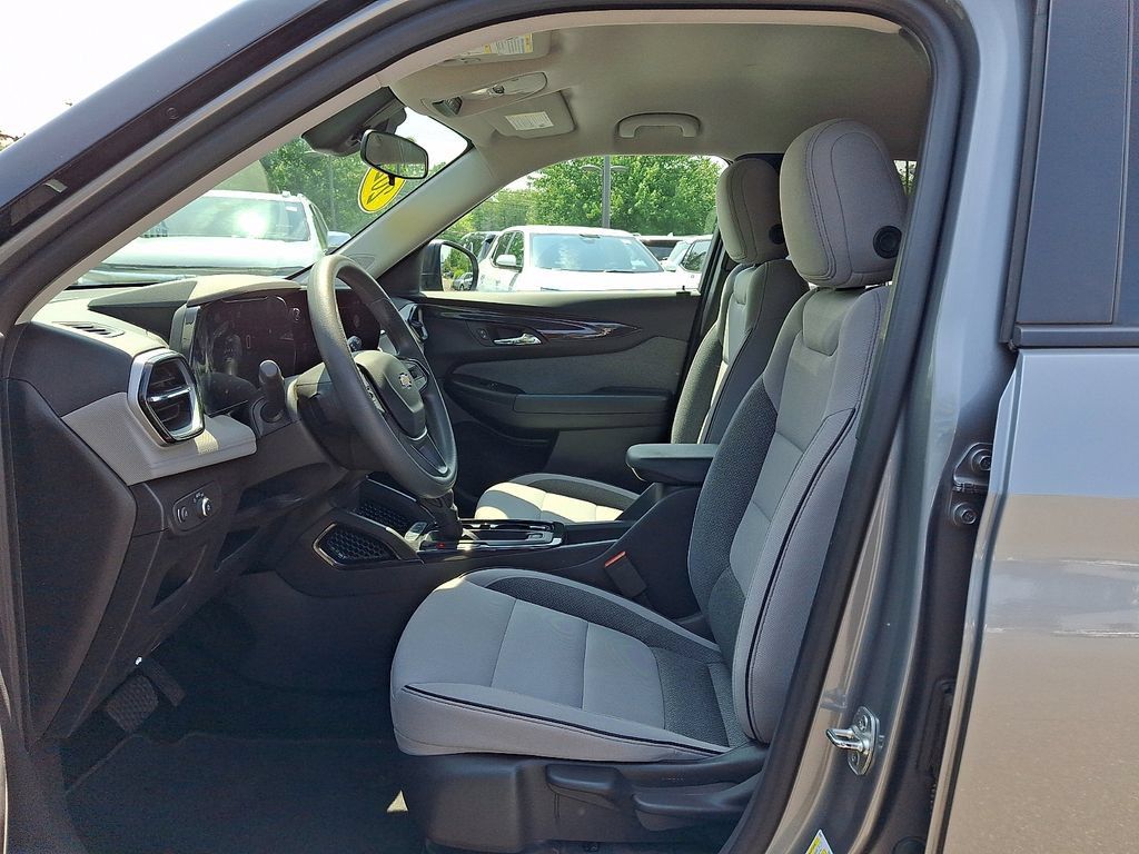Certified 2024 Chevrolet TrailBlazer LS w/ LS Convenience Package AWD/4WD image 13