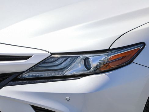 Certified 2018 Toyota Camry XSE w/ Audio Package FWD image 8