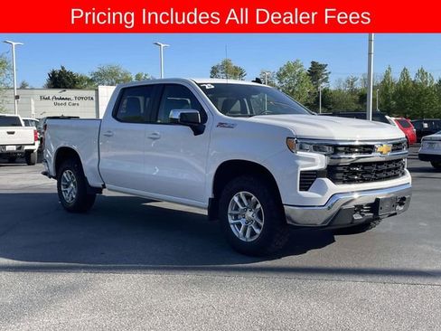 Used 2025 Chevrolet Silverado 1500 LT AWD/4WD image 7