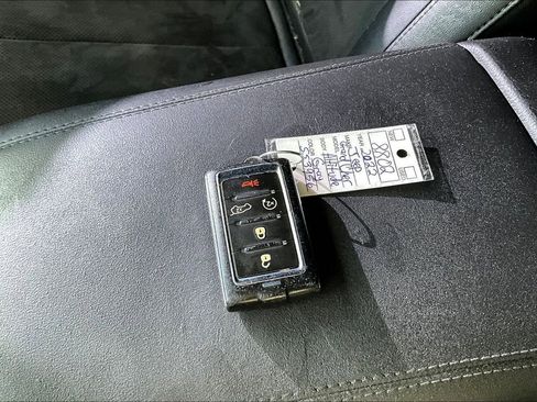 Used 2022 Jeep Grand Cherokee L Laredo image 33