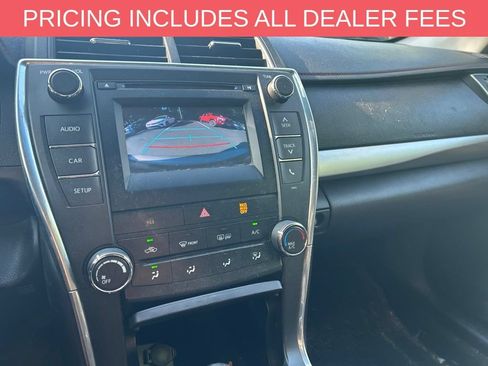 Used 2017 Toyota Camry SE FWD image 9