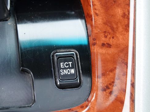 Used 2005 Toyota Highlander Limited AWD/4WD image 69