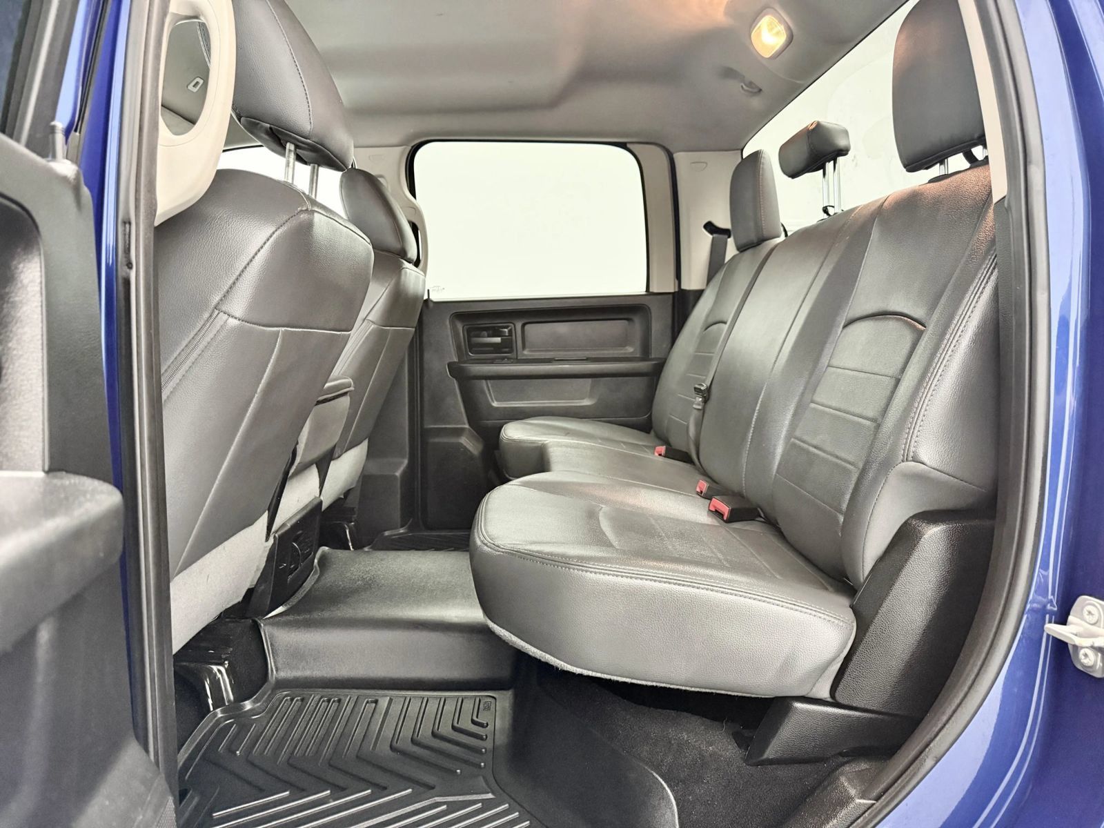 Used 2018 RAM 2500 Tradesman w/ Chrome Appearance Group AWD/4WD image 15