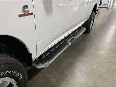 Used 2024 RAM 2500 Tradesman w/ Chrome Appearance Group AWD/4WD image 10