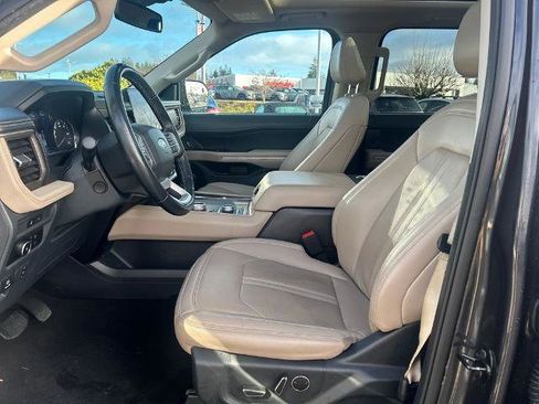 Certified 2024 Ford Expedition Limited image 5