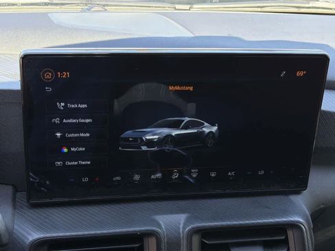 Used 2025 Ford Mustang GT image 21