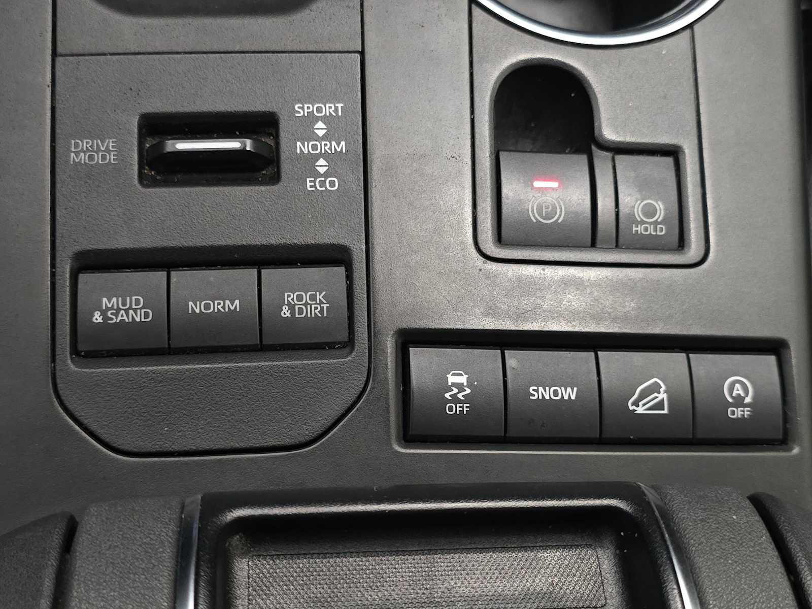 Used 2020 Toyota Highlander XLE AWD/4WD image 15