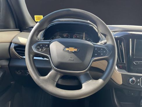 Used 2023 Chevrolet Traverse LS AWD/4WD image 10