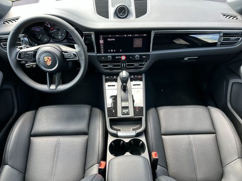 New 2026 Porsche Macan AWD/4WD image 6