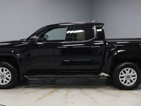 Used 2024 Toyota Tacoma SR image 7