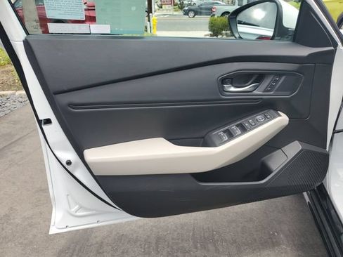 Used 2024 Honda Accord EX-L image 19