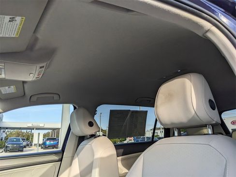 Certified 2022 Volkswagen Tiguan SE image 19