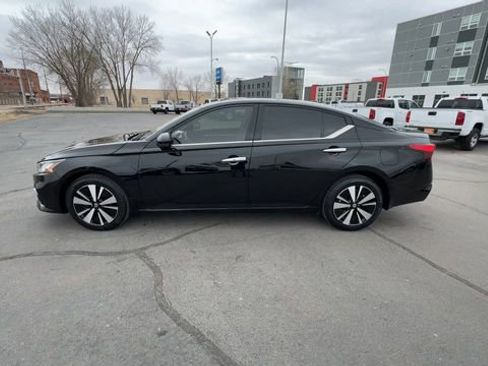 Used 2020 Nissan Altima 2.5 SV image 5