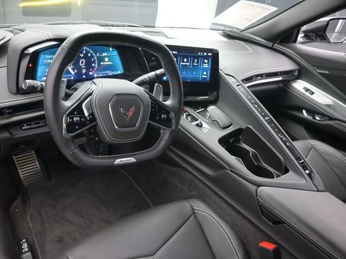 Used 2025 Chevrolet Corvette Z06 RWD image 17