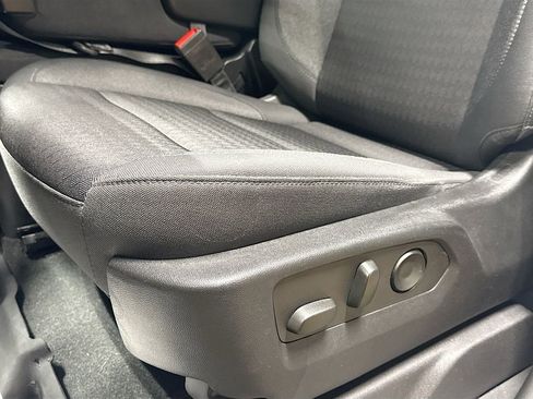 Used 2022 Chevrolet Silverado 1500 Custom image 18