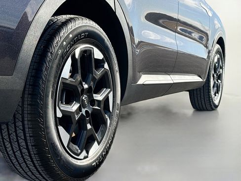 Used 2025 Kia Sorento S w/ Panoramic Sunroof Package image 15