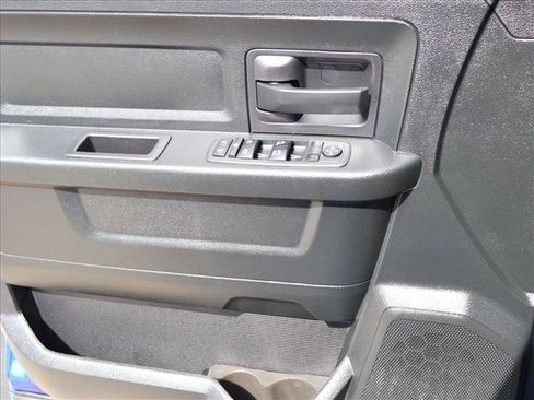 Used 2018 RAM 1500 ST w/ SXT Appearance Group AWD/4WD image 11