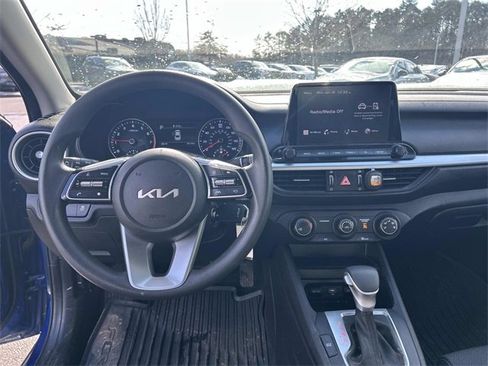 Certified 2023 Kia Forte LXS image 4