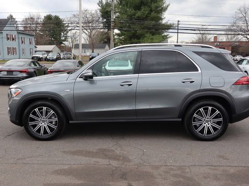 Used 2025 Mercedes-Benz GLE 450e 4MATIC image 8