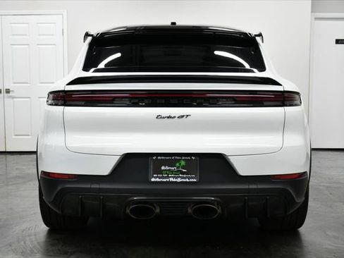 Used 2024 Porsche Cayenne Turbo GT AWD/4WD image 15