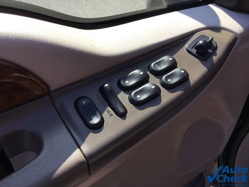 Used 2000 Ford F350 Lariat image 18