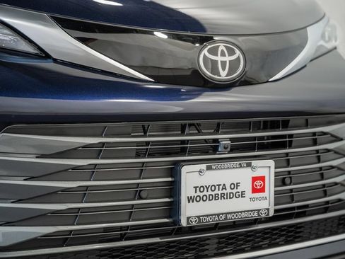 New 2026 Toyota Sienna Platinum AWD/4WD image 12