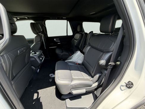 New 2027 Ford Expedition Tremor w/ Driver's Package AWD/4WD image 6