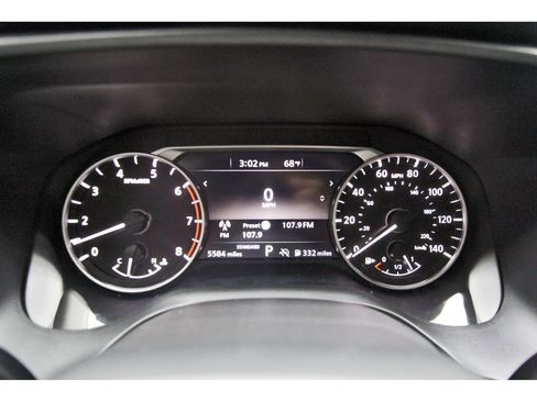 Used 2025 Nissan Rogue S FWD image 11