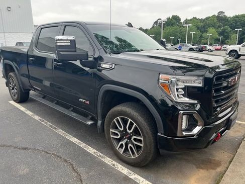 Used 2021 GMC Sierra 1500 AT4 w/ Technology Package AWD/4WD image 2