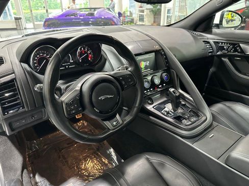 Used 2016 Jaguar F-TYPE R AWD/4WD image 3