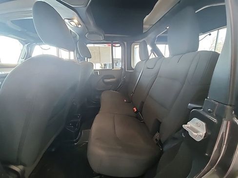Used 2021 Jeep Wrangler Unlimited Sport AWD/4WD image 19