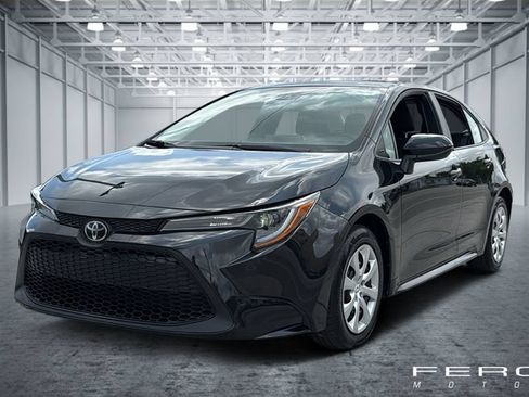 Used 2020 Toyota Corolla LE FWD image 1