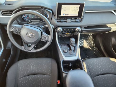 Used 2024 Toyota RAV4 XLE image 15