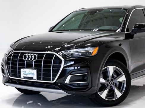Used 2023 Audi Q5 2.0T Premium Plus w/ Premium Plus Package AWD/4WD image 2