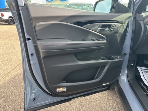 Used 2026 Honda Ridgeline Black Edition image 18