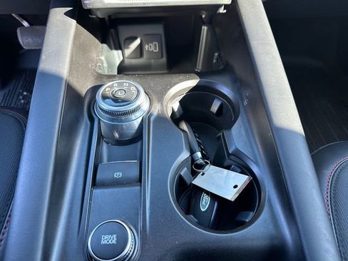 Used 2025 Ford Explorer ST-Line w/ Premium Package image 34