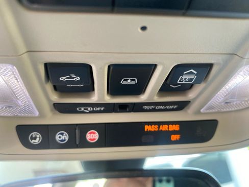 Used 2019 Buick LaCrosse Essence w/ Sun and Shade Package AWD/4WD image 23