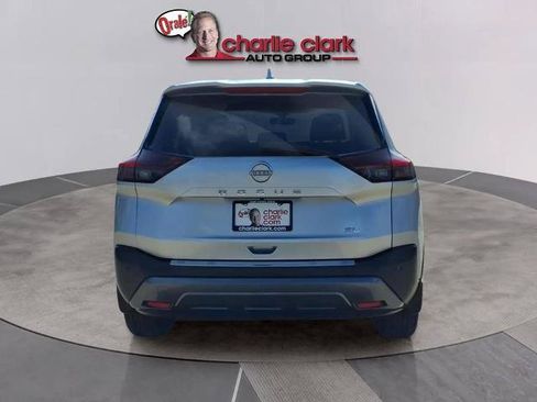 Certified 2023 Nissan Rogue SL w/ SL Premium Package FWD image 4