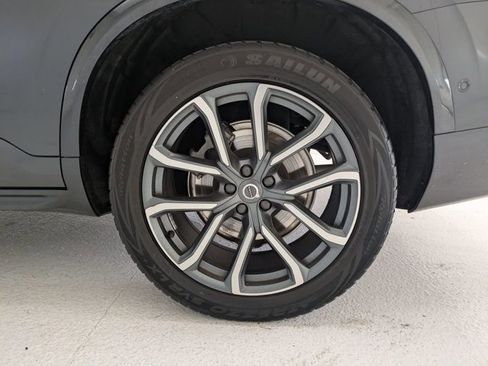 Used 2016 Volvo XC90 T6 Momentum w/ Momentum Plus Package AWD/4WD image 21