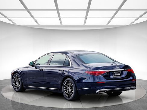 Certified 2023 Mercedes-Benz S 500 4MATIC image 2
