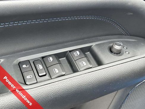 New 2026 Jeep Compass Limited image 17