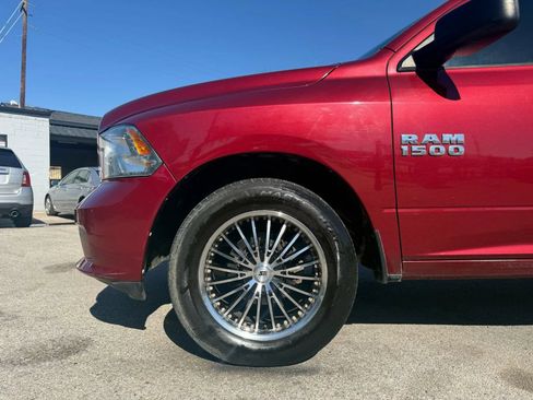 Used 2014 RAM 1500 Express RWD image 22