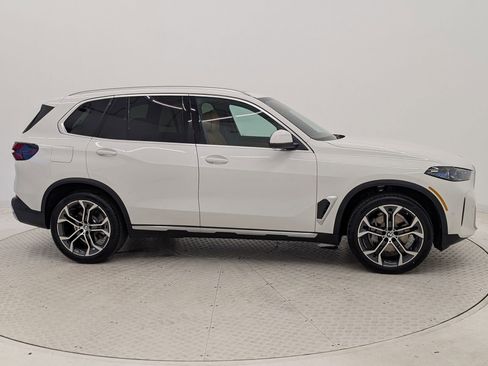 Used 2026 BMW X5 xDrive40i AWD/4WD image 8