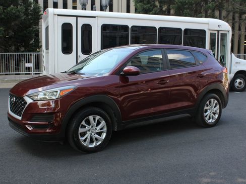 Used 2020 Hyundai Tucson SE image 10