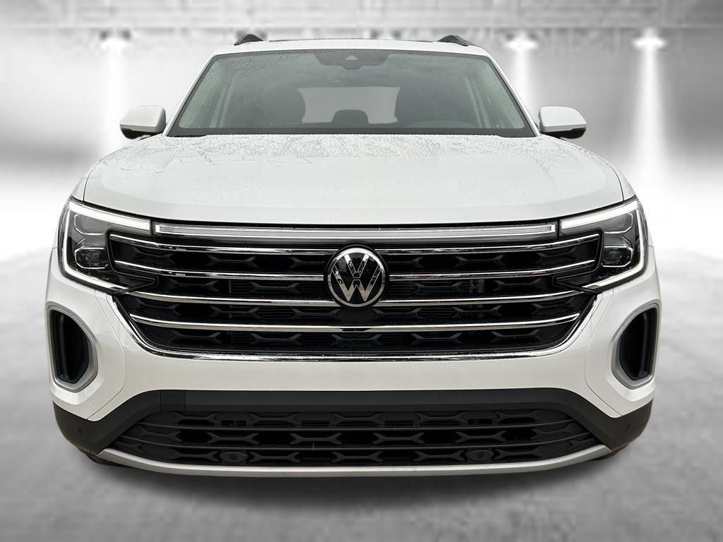 Certified 2026 Volkswagen Atlas SE FWD image 8