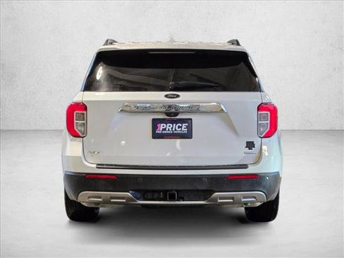 Used 2020 Ford Explorer XLT w/ Equipment Group 202A RWD image 6