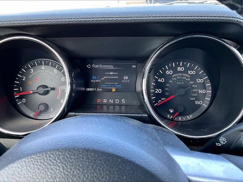 Used 2016 Ford Mustang Coupe image 20