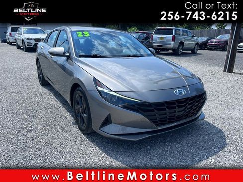 Used 2023 Hyundai Elantra SEL FWD image 1